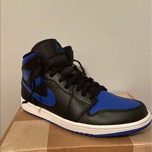 Air Jordan 1 Mid Black/Hyper Royal
